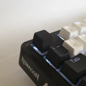 Keycap 3D – Zestaw 4 czarnych klawiszy z boczną strukturą3