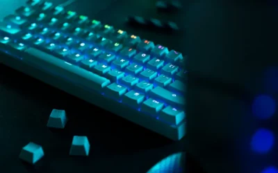 Double-shot keycaps – co&nbsp;to&nbsp;jest i&nbsp;dlaczego nadruk nie&nbsp;schodzi (jak rozpoznać jakość)