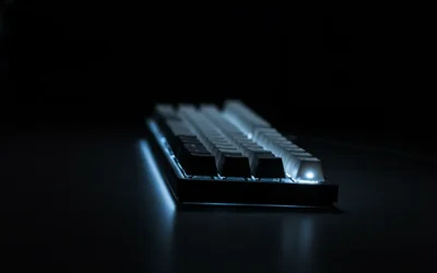 SA keycaps – kiedy ten wysoki profil daje efekt premium, a&nbsp;kiedy tylko&nbsp;utrudnia korzystanie z&nbsp;klawiatury